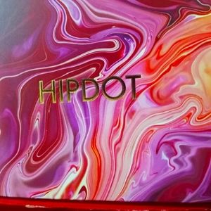 Vibrant Eyeshadow Palette with Rich Pigments and Long-lasting Wear